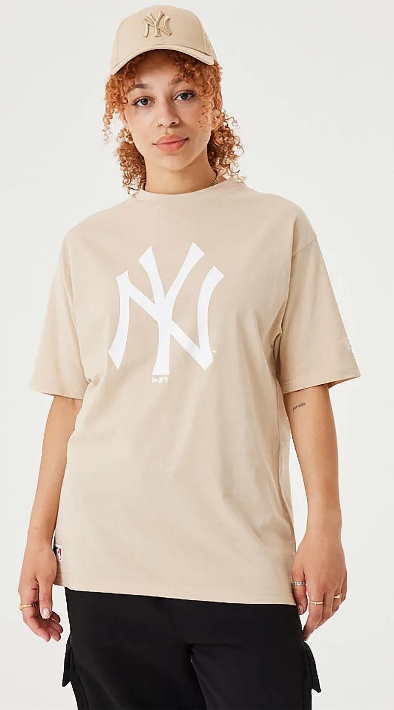 camisa New Era League Essential CF Oversized MLB New York Yankees - Oatmeal/White