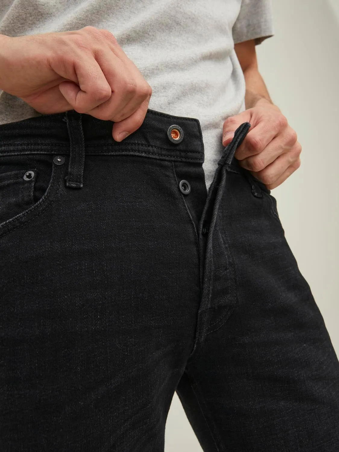 JJIMIKE JJORIGINAL JOS 111 Vaqueros de corte tapered | Negro | Jack & Jones®