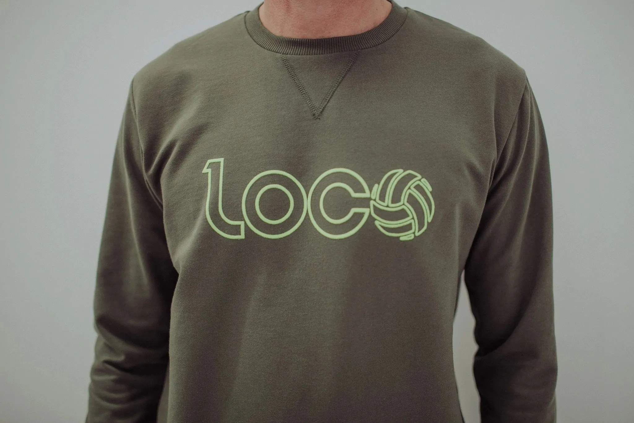 LOCO ESENCIA SWEATSHIRT ARMY & GREEN