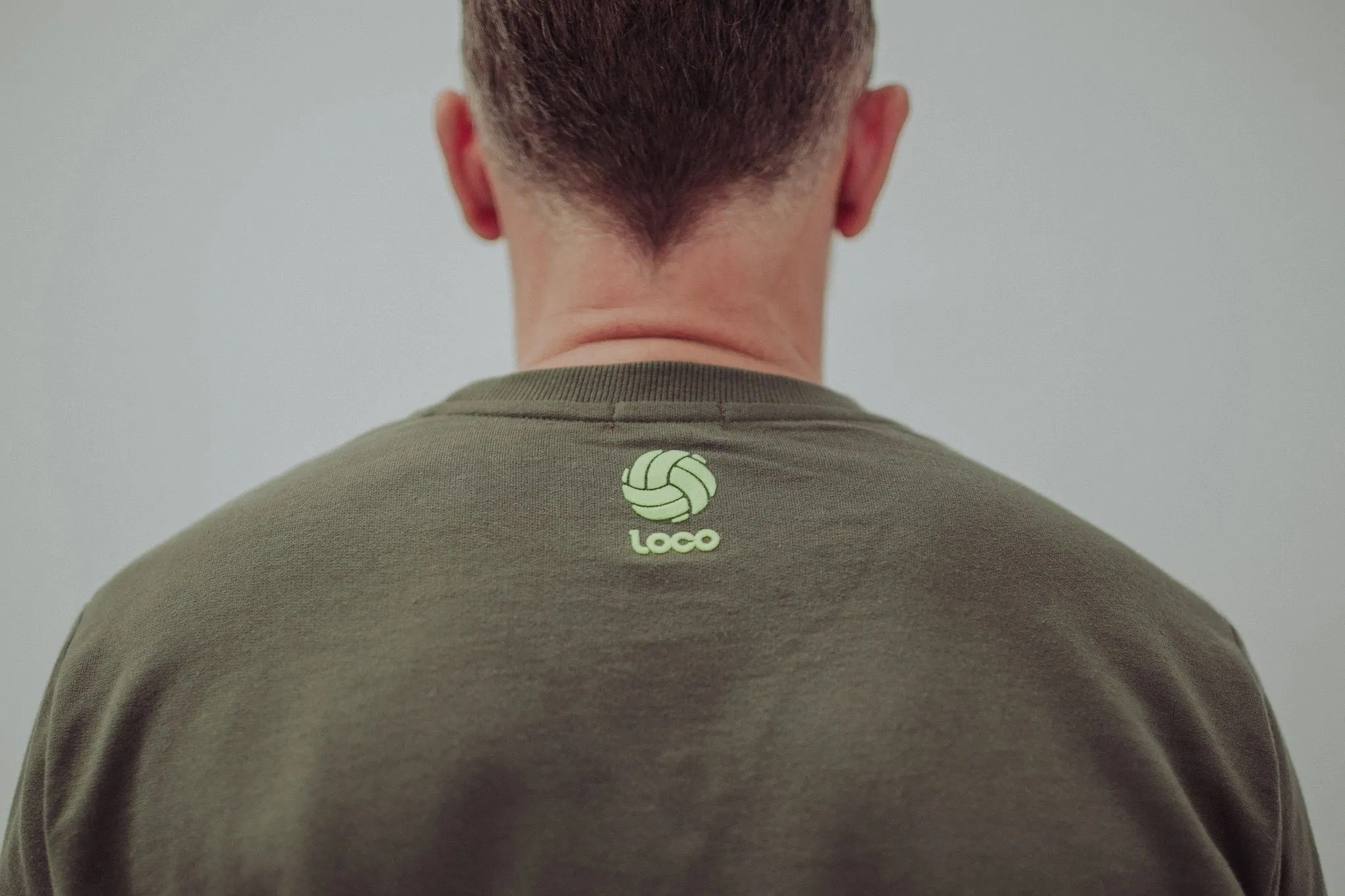 LOCO ESENCIA SWEATSHIRT ARMY & GREEN