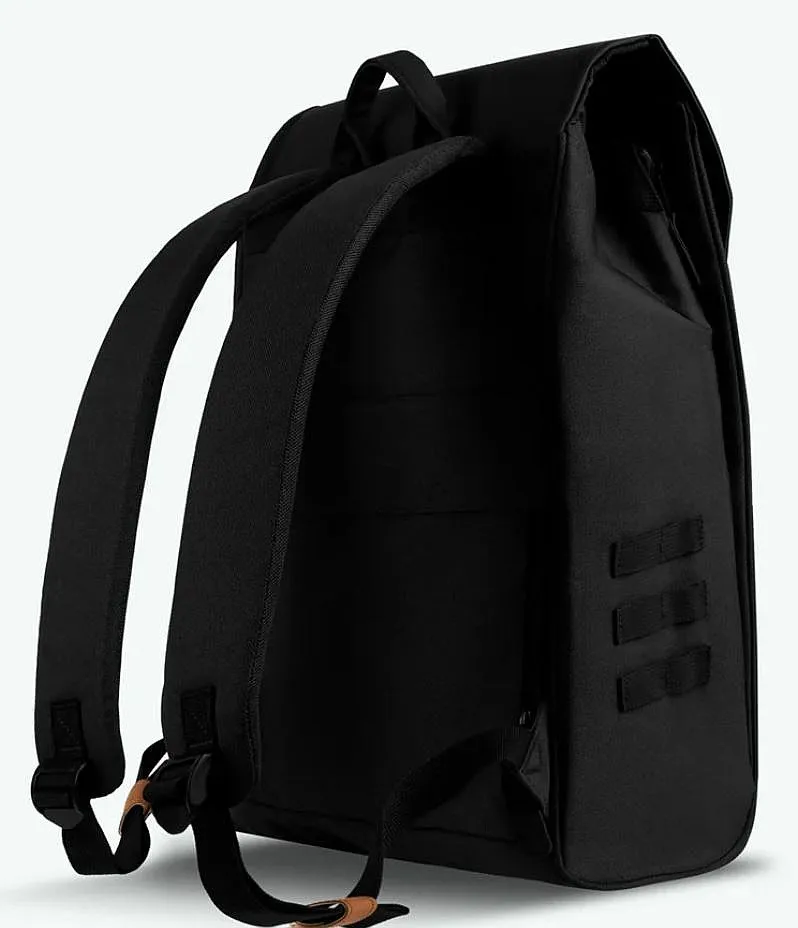 mochila Cabaia Erevan M - Black X Black PU Smooth