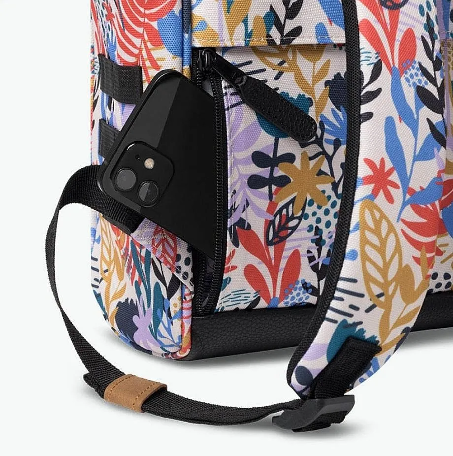 mochila Cabaia Lusaka S - Black Graphic Flowers