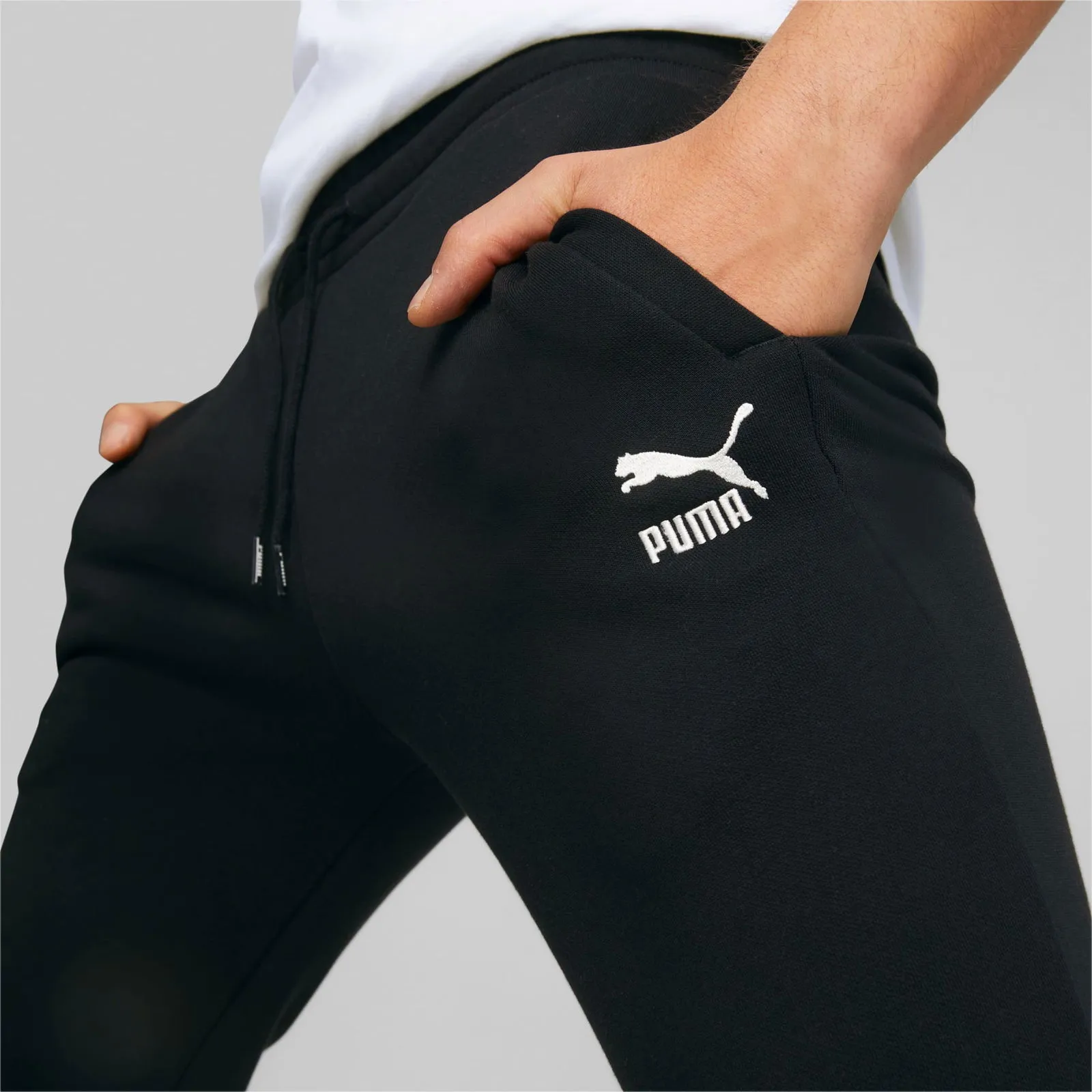 Puma Classics Cuffed Sweatpants