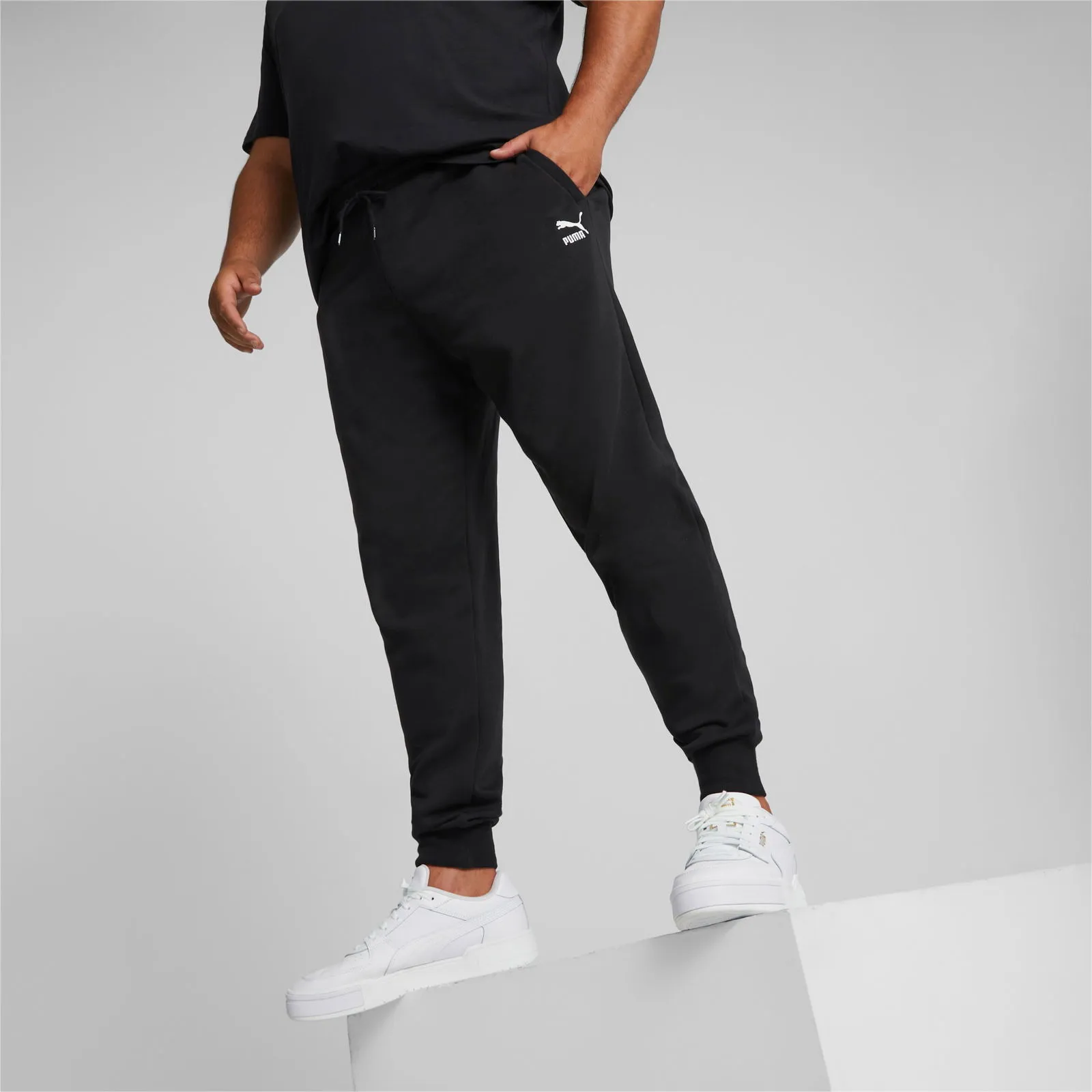 Puma Classics Cuffed Sweatpants