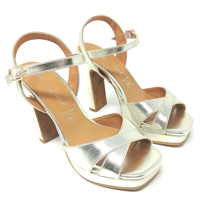 SANDALIAS DANIELA VEGA 2257 METAL PLATINO